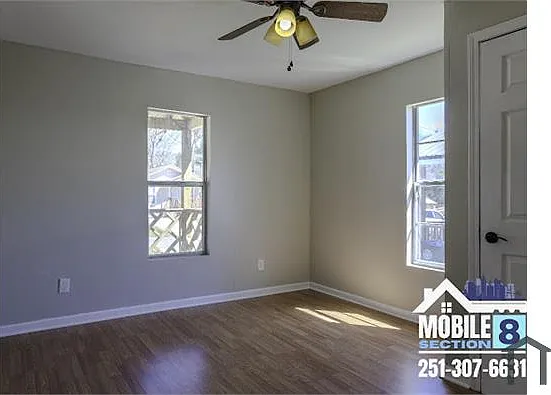 3413 Emerald St — Photo 8