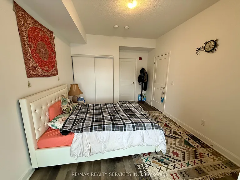 50 Lakebreeze Dr #229 — Photo 17