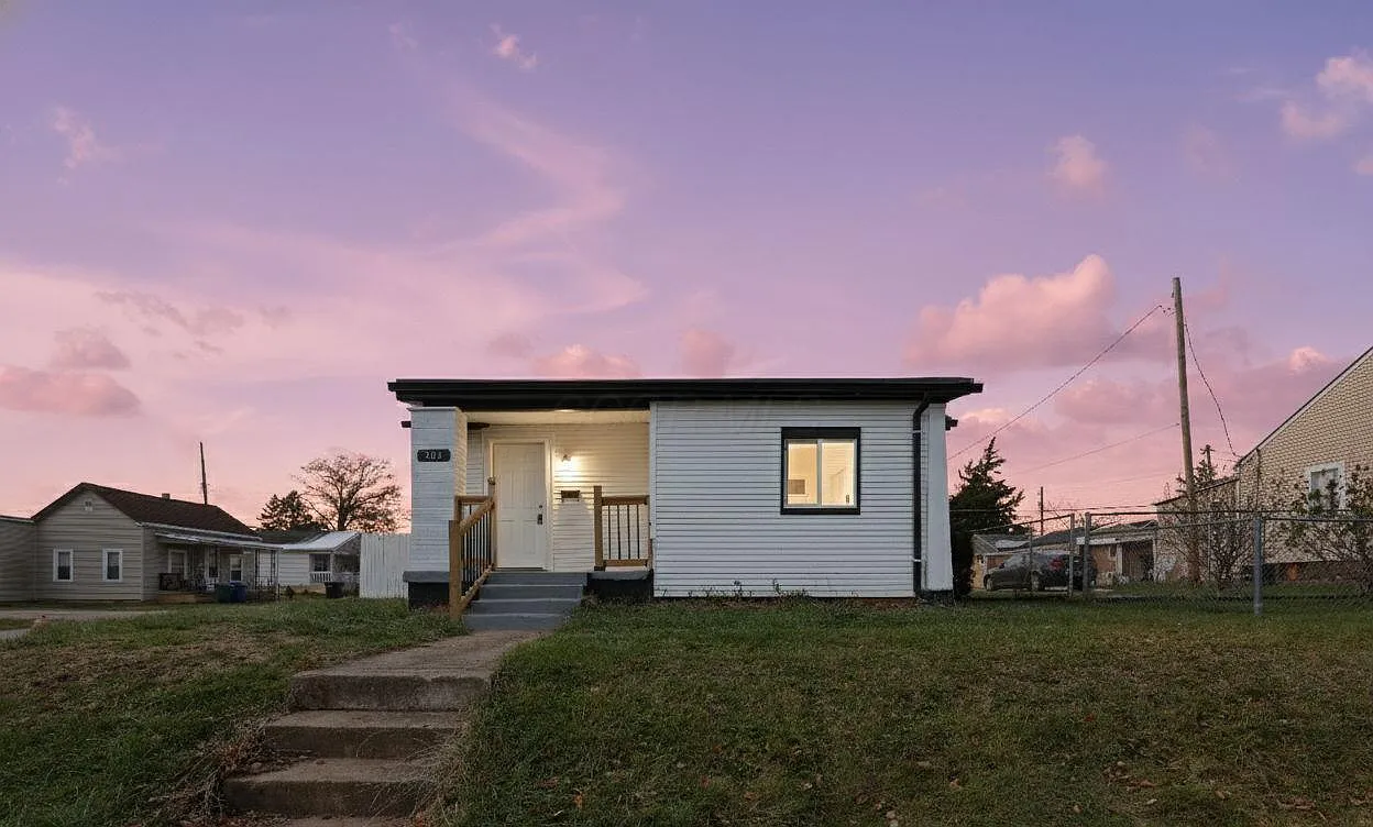 509 Helen St photo 1