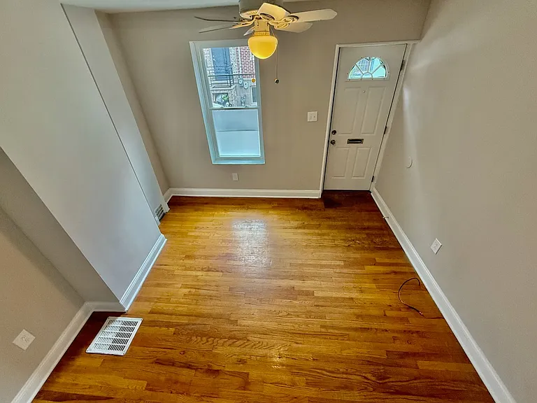 1228 Peters St — Photo 6