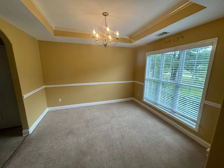 429 Jasmine Cir — Photo 4
