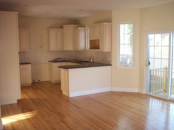 Gourmet Kitchen that Opens to the Breakfast Area