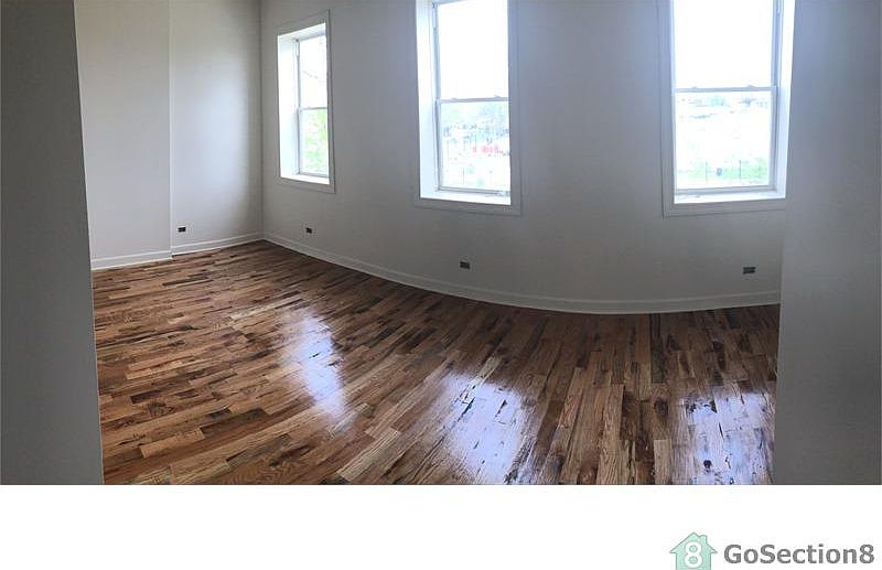 1st image of 420 N Albany Ave #2