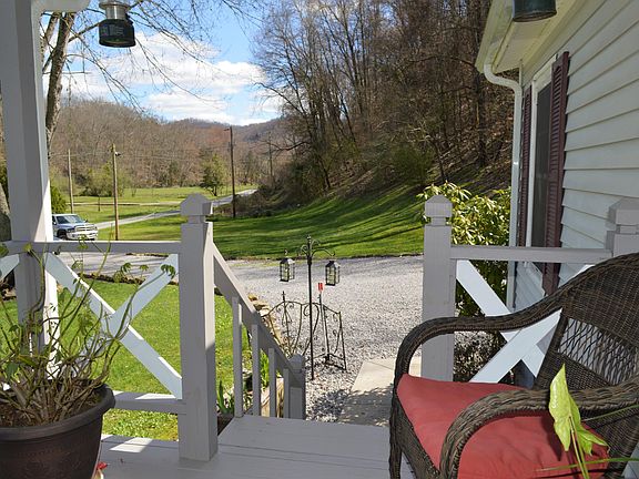 3rd image of 333 Jay Hollow Dr