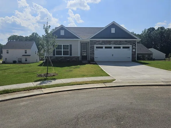 111 Sandypark Ct, Troutman, NC 28166