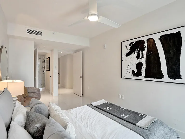 3030 Ocean Blvd #S104 — Photo 38