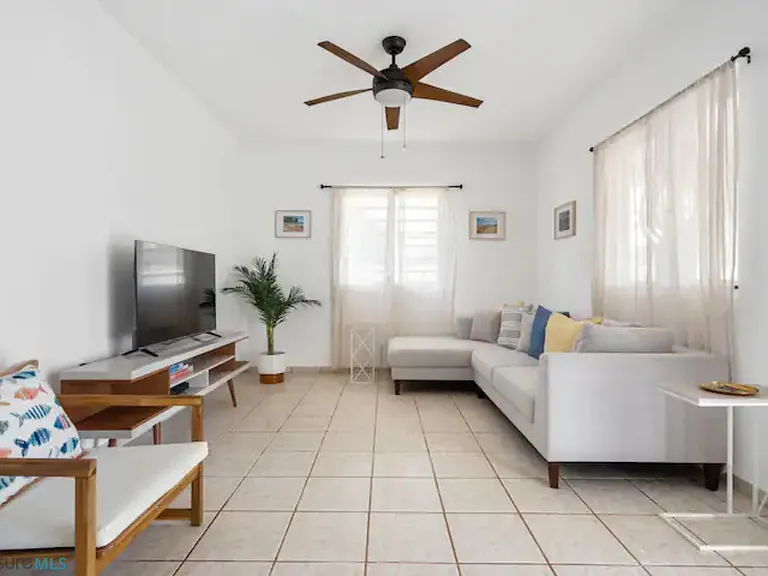 6690 Seven Vegas De Prado — Photo 2