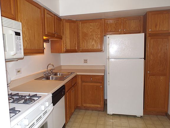 4th image of 1473 N Winslowe Dr APT 103