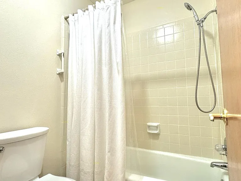 109 Mokalau Dr — Photo 6