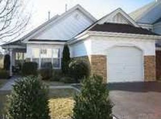 29 Madison Cir, Middle Island, NY 11953