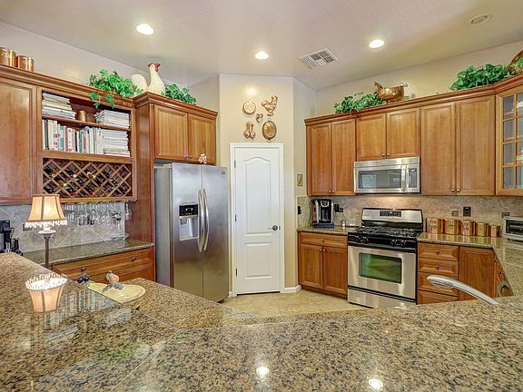 4th image of 6413 W Lucia Dr