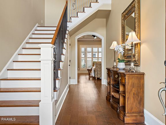 3rd image of 105 Barolo Dr