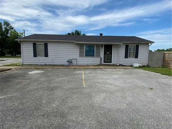 2377 E Emma Ave, Springdale, AR 72764