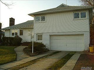 2nd image of 235 Wyngate Dr