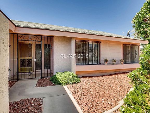3rd image of 6609 Shasta Cir