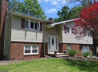 5 Canfield St, Stanhope, NJ 07874