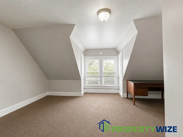 516 Beaumont Ave #3 — Photo 16