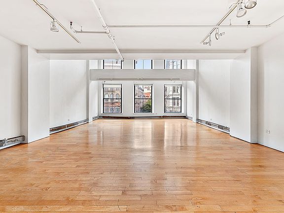 3rd image of 195 Bowery #3EW