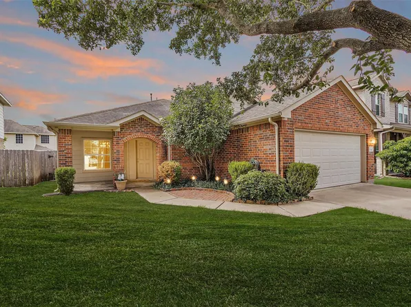 11114 Creek Mist Dr, Cypress, TX 77433
