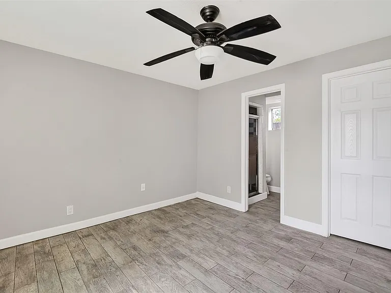 6832 Avenue I — Photo 5