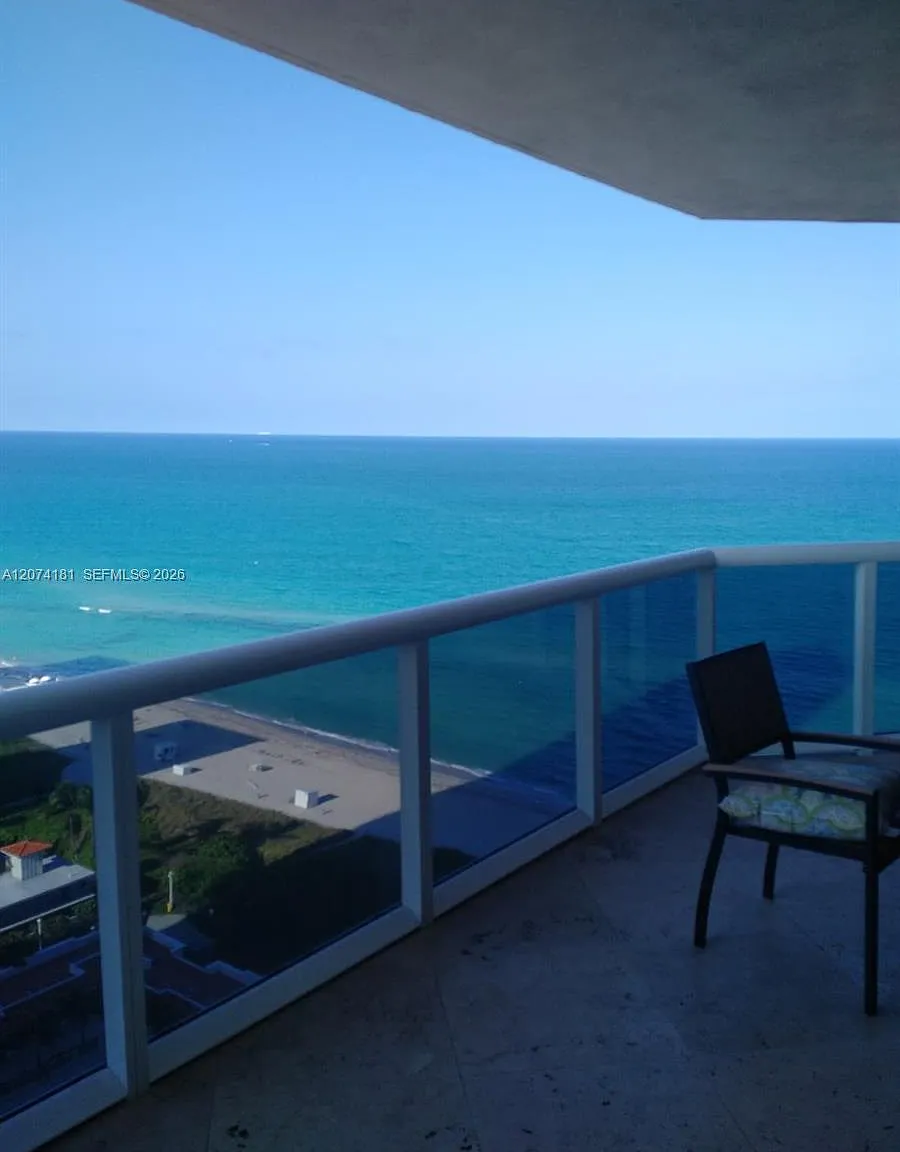 Green Diamond Condo — Photo 4