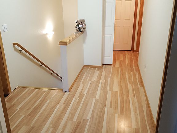 3rd image of 586 Egret Ave