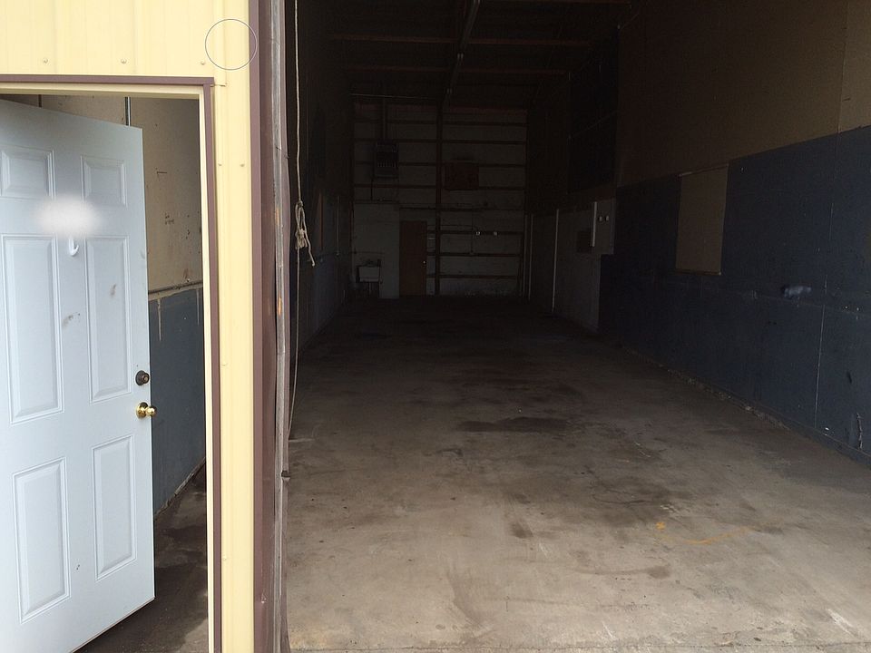2nd image of 801 E Main St #204