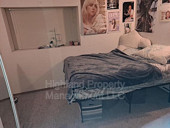 3rd image of 520 NE Garfield St APT 3
