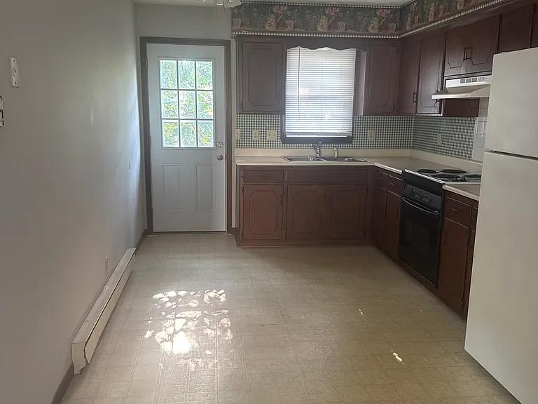 411 S 8th Ave #411 — Photo 5