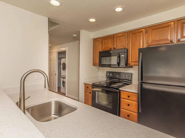 Pinewood Village Apartments — Photo 26