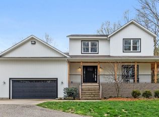 5441 Grand River Dr NE, Grand Rapids, MI 49525