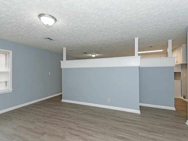 4342 Sunshine Dr — Photo 6
