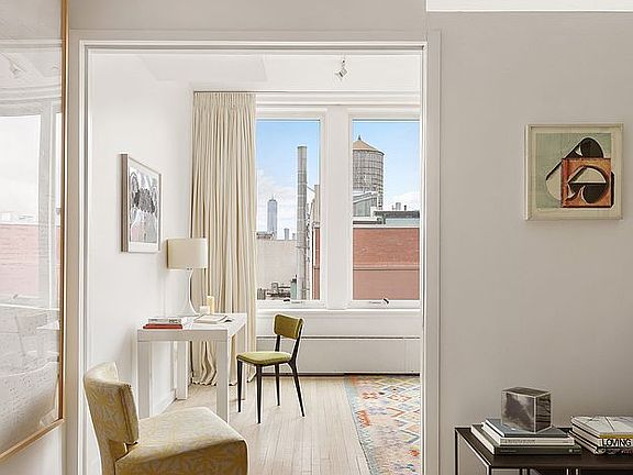 4th image of 121 W 19th St APT 10C
