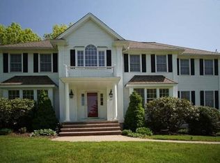 117 Brookview Dr, North Andover, MA 01845