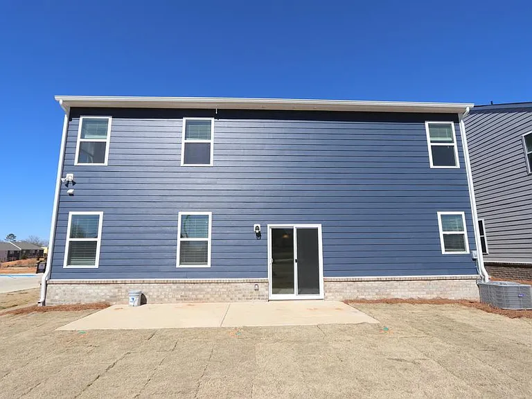 342 Rayland St — Photo 2