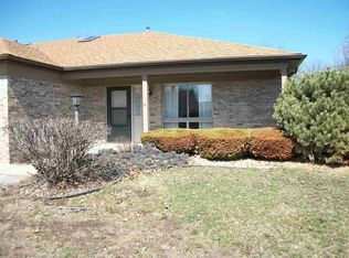 806A Coventry Ln, Sterling, IL 61081