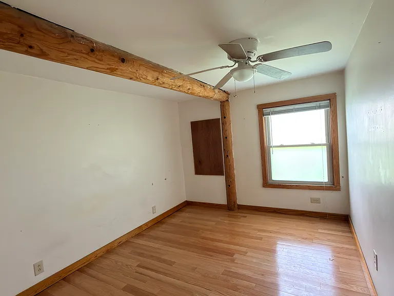 9 Ten Acre Dr — Photo 4