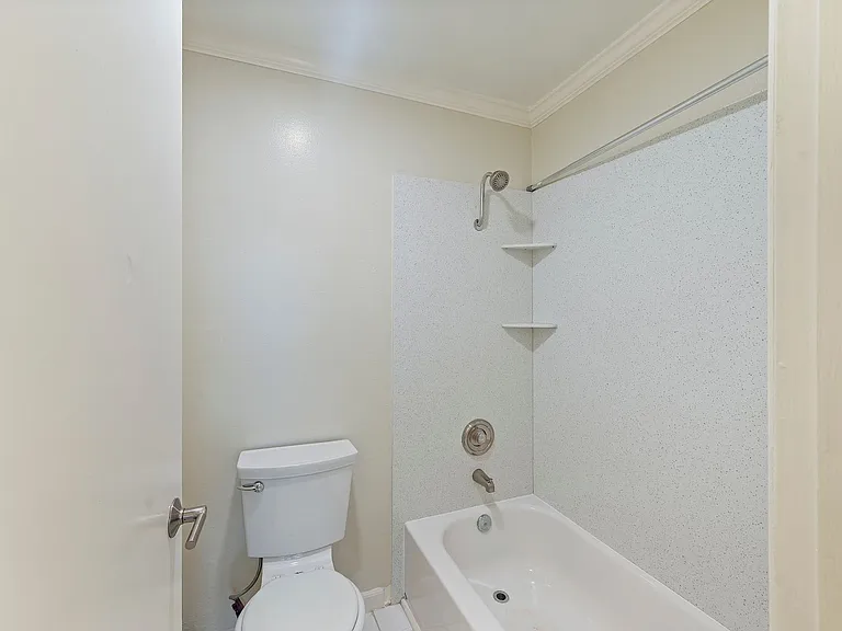 475 Weldon Ave. — Photo 16