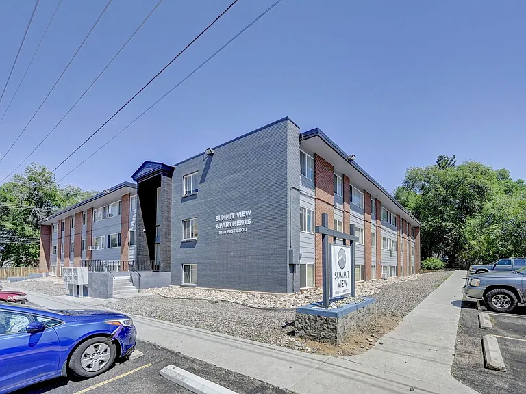 Summit View Apartments — Photo 21