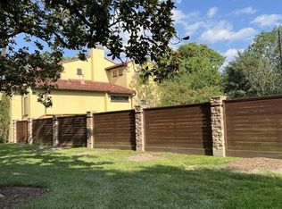 5207 Loch Lomond Dr, Houston, TX 77096
