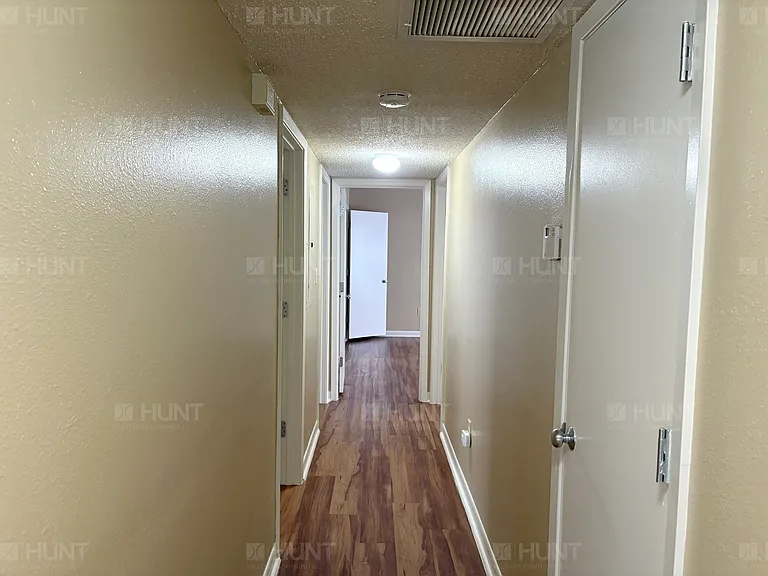 9044 McConnell St — Photo 7