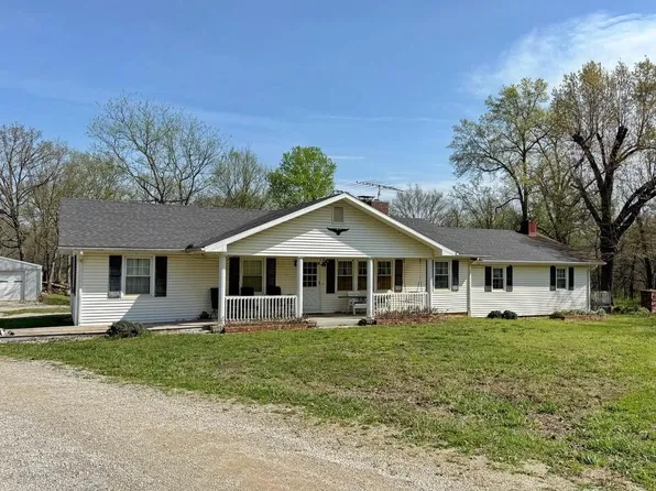 8289 E 570th Rd, El Dorado Springs, MO 64744