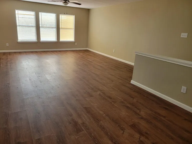 3037 Hill St — Photo 8