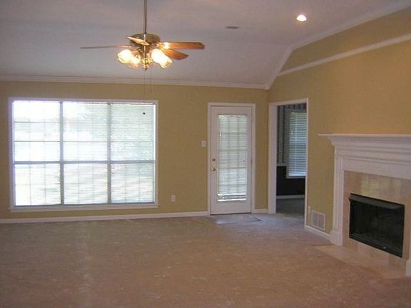 3rd image of 3596 Appling Lake Dr