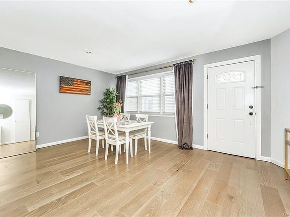 3rd image of 114 Texas Ave #8R