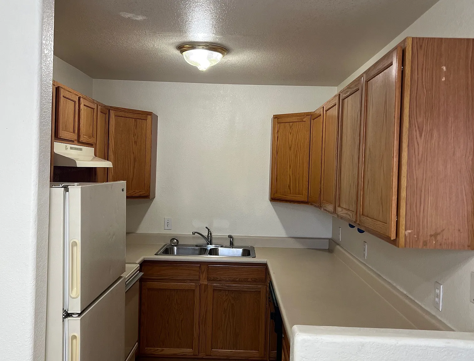 2 bed, 800 sqft, $1,650 — Photo 2