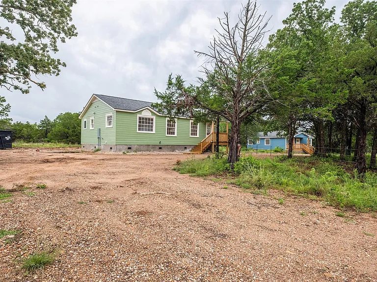 251 Foothill Rd — Photo 4