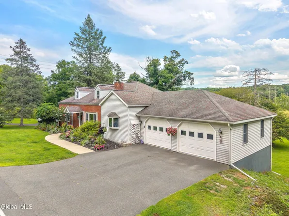 748 Old Best Road, West Sand Lake, NY 12196