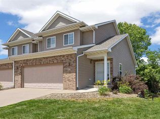 95 Vandello Dr, North Liberty, IA 52317