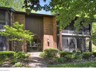 22954 Maple Ridge Rd UNIT 106, North Olmsted, OH 44070